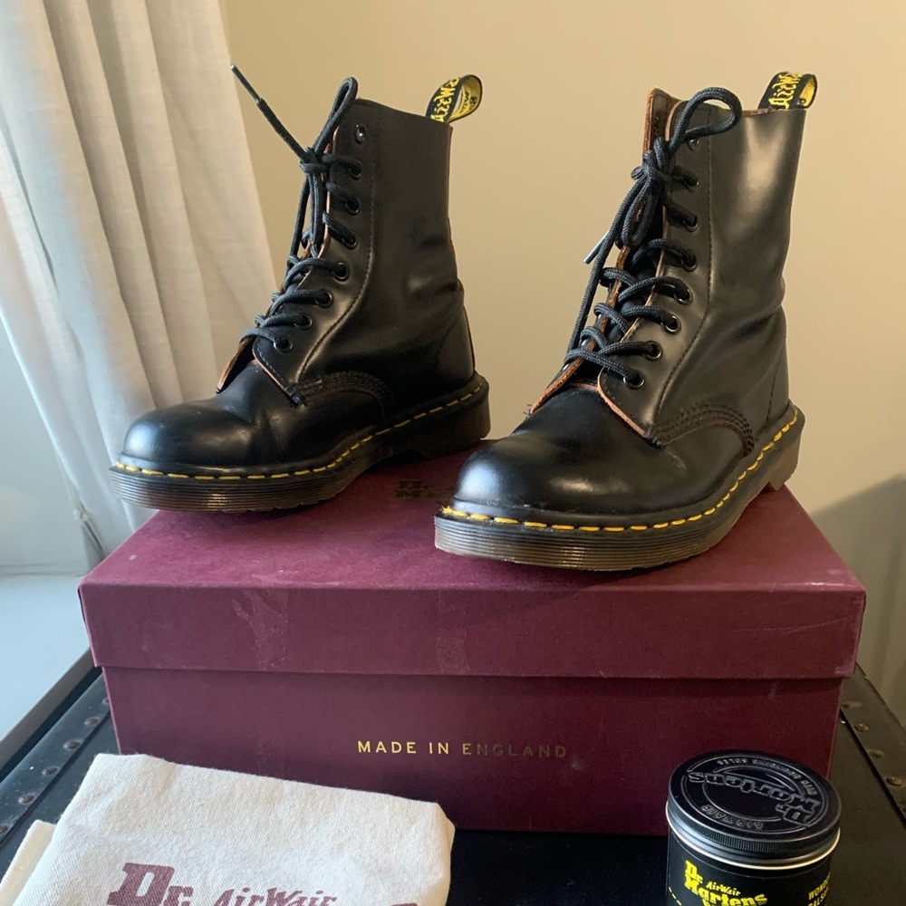 Made in England Doc Martens 1460s Sz 6